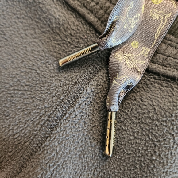 Lululemon sherpa sweatpants - Picture 4 of 9